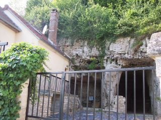 Caves of Chemin des Dames